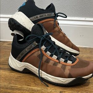 The North Face Men's Black and Brown Sneakers